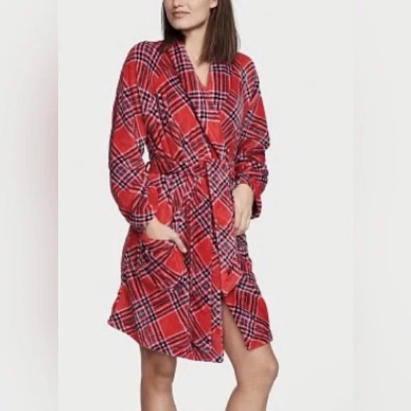 🐠Victorias Secret Ultra Plush Short Plaid Pocketed Cozy Robe Size XS/Sm | NWOT - Picture 3 of 8